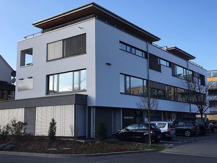 Appartement moderne de 2 pièces avec cuisine équipée – Außenansicht
