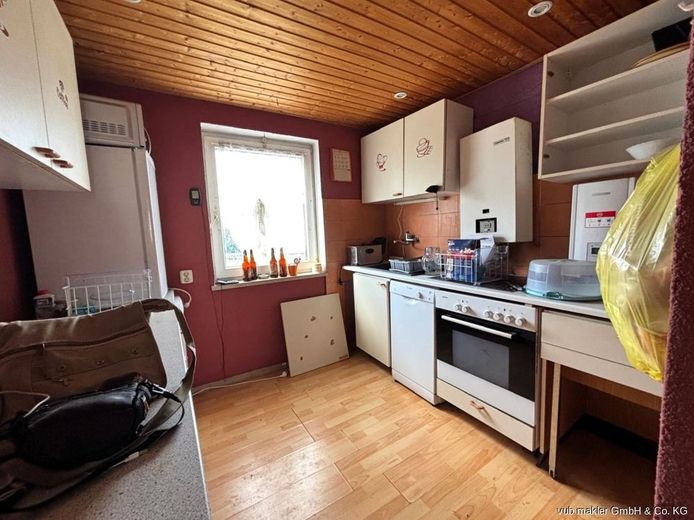 Projekt für Könner: Einfamilienhaus mit Nebengebäude in Selbitz – VUB0002342-4
