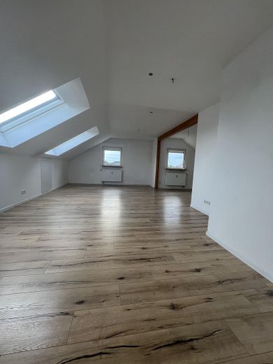 großzügige gepflegt 3 Zimmer Wohnung mit Garage – Photo 4