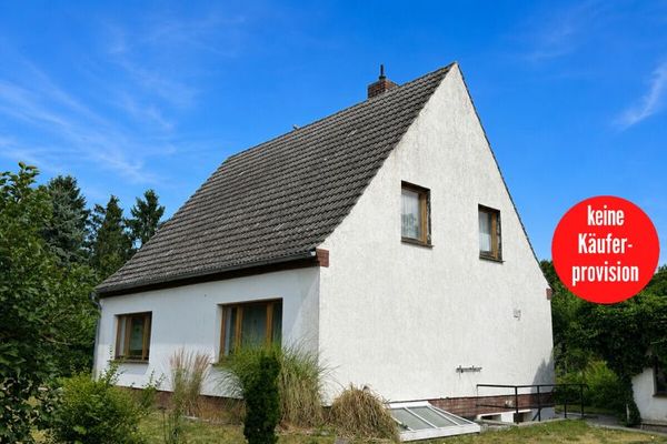 HORN IMMOBILIEN ++ Einfamilienhaus, voll unterkellert mit Garage, Ferdinandshof