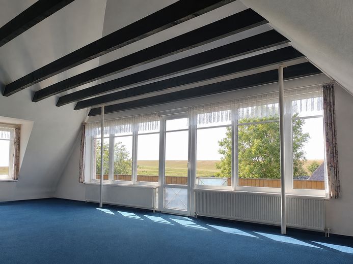 Acquistare una casa – hotel incluso! Appartamento di 140 m² + hotel + terreno di 8.907 m² – Foto 7