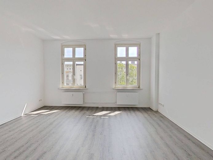 Più budget per candele e zuppa di zucca - Trasferirsi e risparmiare un canone d'affitto netto: ampio appartamento di 4 locali con 115 m² – Ansicht I: Wohn- und Esszimmer