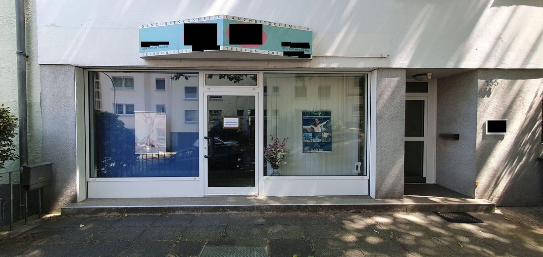 No commission: 65 m² retail space / office / practice near the university – takeover of a cosmetics studio possible! – Außenansicht Foto 1
