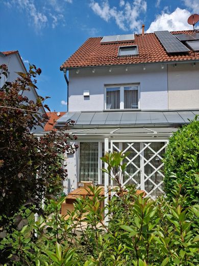Energieeffizientes Reiheneckhaus in Mering (ideal für Pendler) – Außenansicht