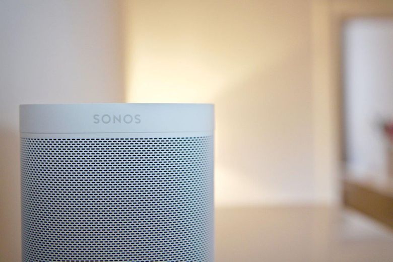 ERSTBEZUG: VOLLMÖBLIERTE 3-RAUM- GRÜNDERZEIT-SMARTHOMES IN CITY- BESTLAGE – drahtloses Sonos Sound System