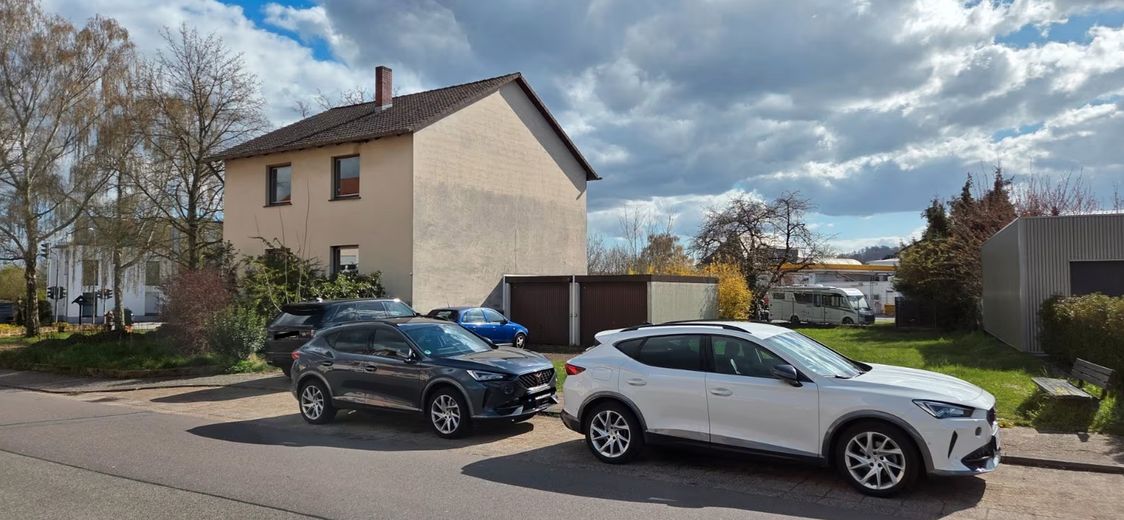 Haus mit 858m2 Grundstück