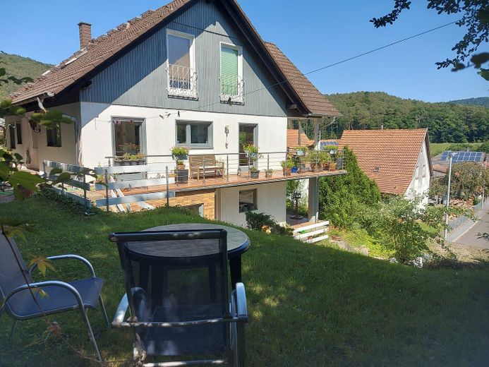 Hausansicht vom Garten