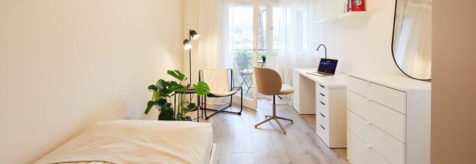 voll möbliert + Südbalkon (Z1)