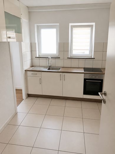 Helle 3-Zimmer Wohnung direkt neben den Barmer Anlagen – Küche
