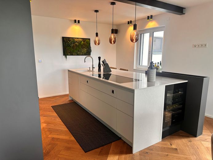 Exklusive Designvilla mit Panoramablick+Einliegerwohnung – Luxus, der Maßstäbe setzt – EG Küche