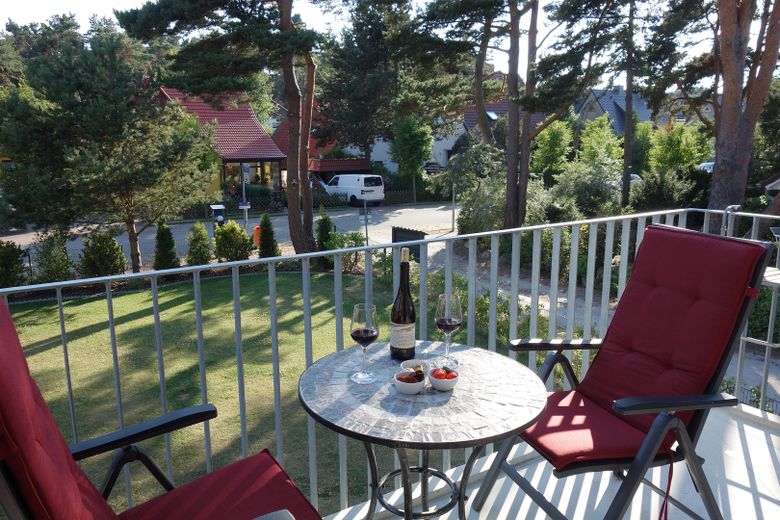 Traumhafte Ferienwohnung in Top Lage in Dierhagen-Strand (350m) – Balkon