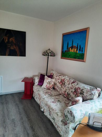 Attraktives freistehendes Einfamilienhaus mit großem Garten und PV-Anlage in Hanau/ Großauheim – Gästezimmer/Homeoffice OG