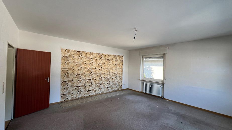 klimatisierte - 3-Zimmer Wohnung (OG) - mit Balkon in Andernach – vor der Sanierung - 2024