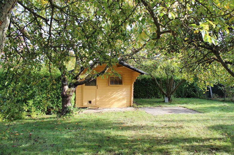 Familienparadies mit Traumgarten am Leiselsee – ruhiges Wohnen mit perfekter Anbindung – Garten