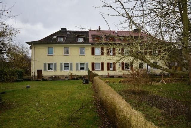 Gesamtes Gebäude