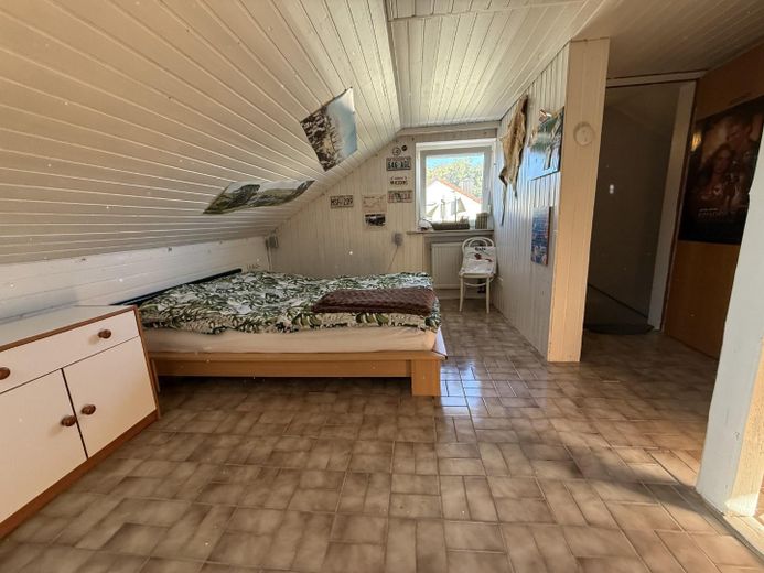 ***Curata casa bifamiliare ai margini del centro abitato di Illerberg*** – Zimmer DG