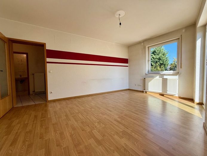 Fröndenberg-Ardey: Eigentumswohnung mit Balkon und Stellplatz zum Selberwohnen oder als Renditeobjekt! – Wohnbereich