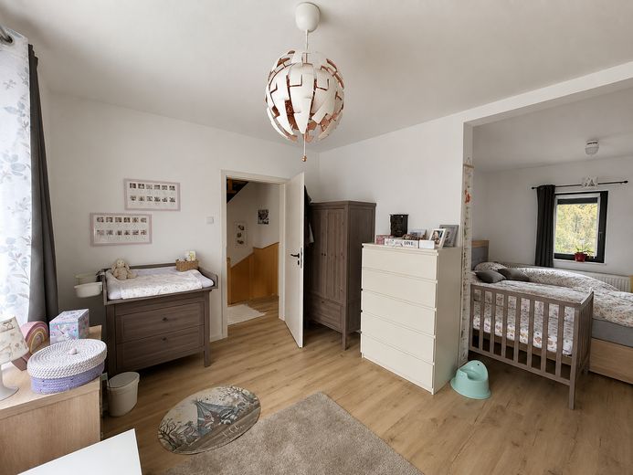Modernisiertes Fachwerkhaus mit großzügiger Dachterasse und Platz für die Familie – Foto 7