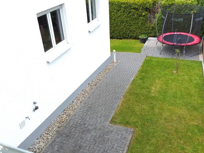 Ruhig wohnen & gut angebunden – Doppelhaushälfte mit Sonnenterrasse in Wehrheim/Obernhain – Garten mit variabler Nutzung