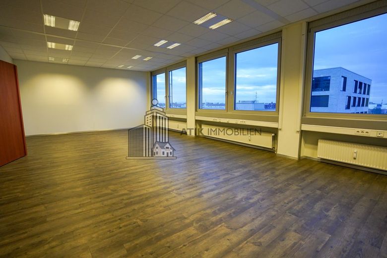 ATIK: Moderne Arbeitsplätze mit gutem Preis-Leistungsverhältnis - MA: Wohlgelegen – Teeküche