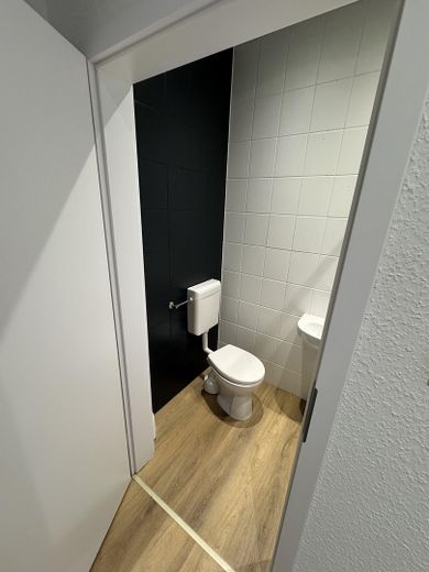 Helle und frisch sanierte 3 Zimmer Wohnung – Gäste-WC