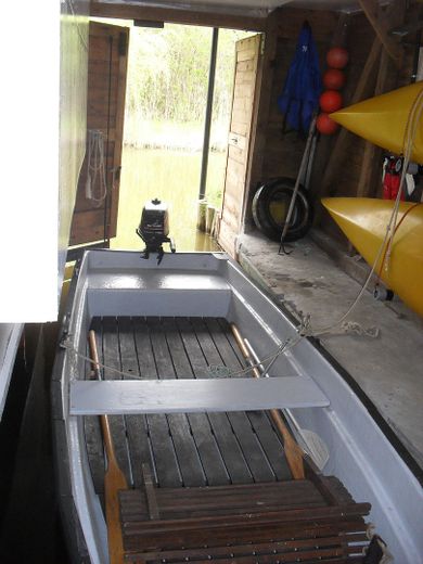 Bootsraum mit Anka und 2 Kajak