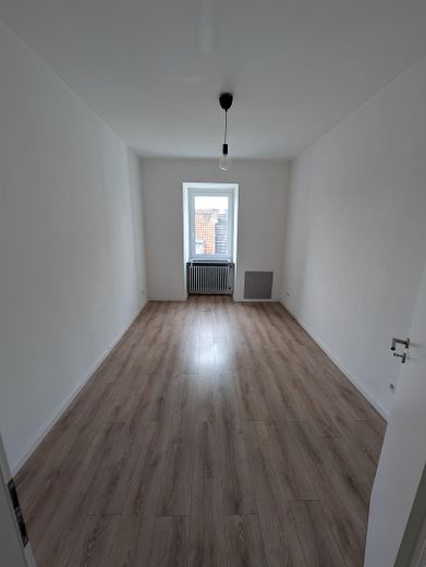 Merkezi Bonn konumunda 68 m² büyüklüğünde aydınlık 2,5 odalı daire – hemen taşınılabilir – Fotoğraf 15