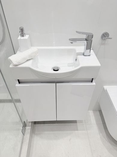 Hübsches, komplett saniertes App. mit Mini-Balkon, neu möbliert- frei ab sofort – Foto 7