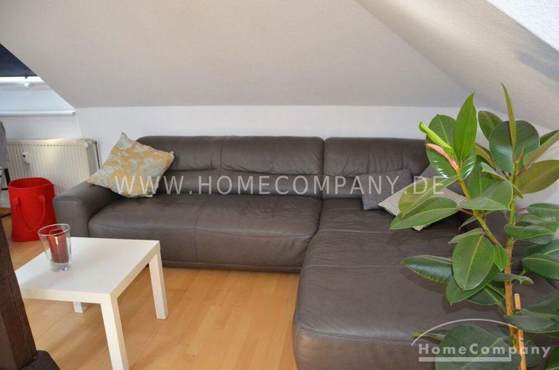 Sehr schöne 2 Zi.-Wohnung im 3. OG mit Dachterrasse. In der Nähe zur Uni, komfortable Wohnung mit KFZ-Stellplatz vor der Tür. – 345fcbc74cd5d0bad934cd6d9d7c75cd633be7ce.jpg