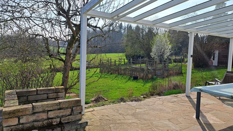 Individual single-family house, detached, large terrace and garden – Foto 2