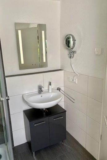 Vivere dove gli altri vanno in vacanza - moderna casa a schiera con una splendida vista sul lago sulla Höri – Bad DG
