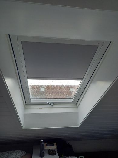 Dachfenster_neu mit Innenrollo