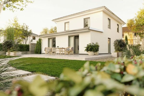 Molto moderno, piano sfalsato su 2 livelli, costruito con risparmio energetico, casa in muratura di Town & Country Eff55 GEG