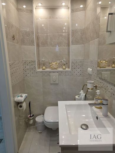 Exklusives Reihenmittelhaus – Bad-EG-Bild1