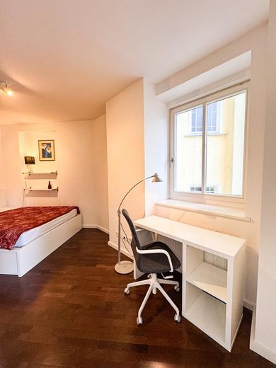 Geräumige 2 Zimmer Wohnung zentral in Prenzlauer Berg – Schlafzimmer