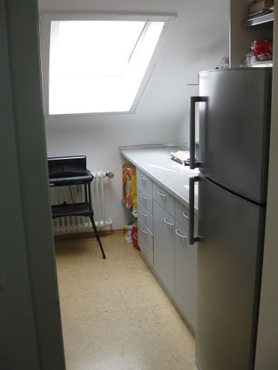 Zwei Zimmer Dachgeschosswohnung in Remseck Ortsteil Aldingen – Küche