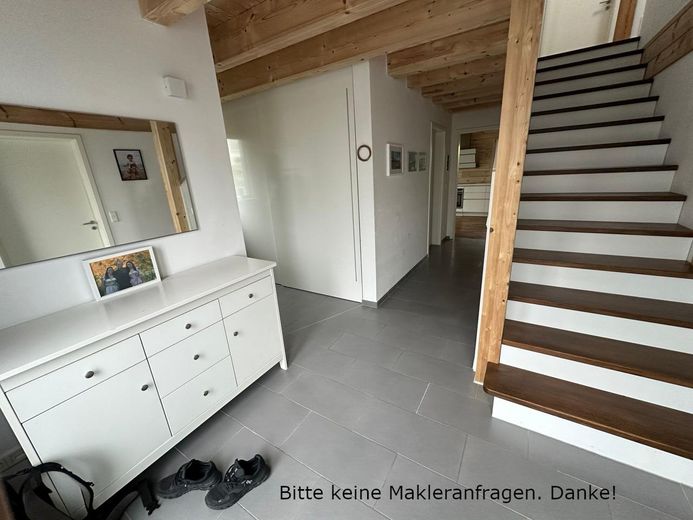 Eingang mit Garderobe