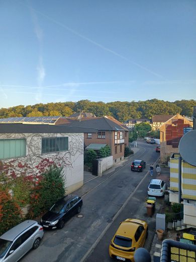 Klimatisierte mod.lichtdurchfl.DG-Whg. Pelleto+PV-Anlage,unverb.FERNSICHT+3-Fachvergl. – Blick zum Kottenforst
