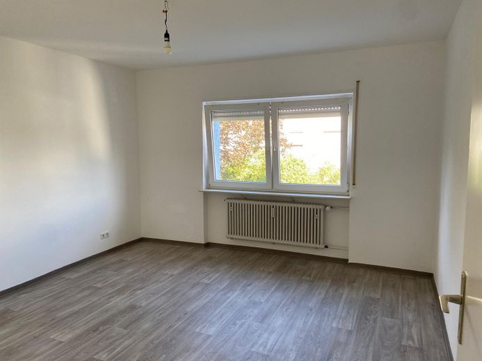 Schöne 2-Zimmer-Wohnung mit großem Balkon in ruhiger Wohnlage von Hockenheim – Foto 3