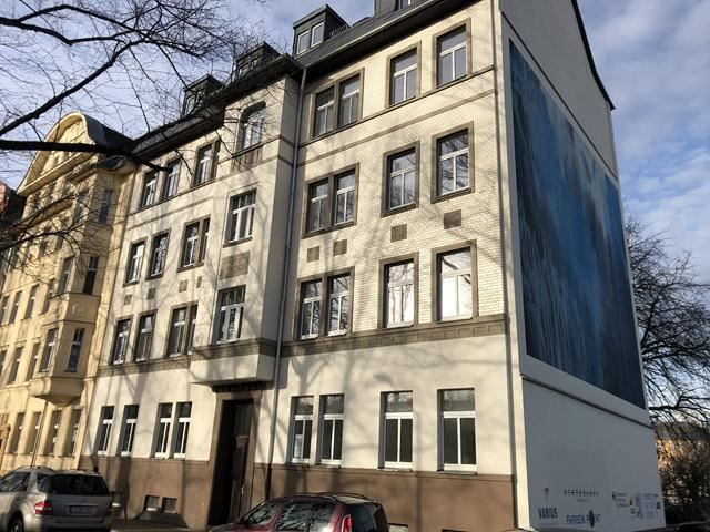 Großzügige 2-Zimmer mit Laminat, Wanne und Balkon in zentraler Lage! EBK mgl. – IMG_4071