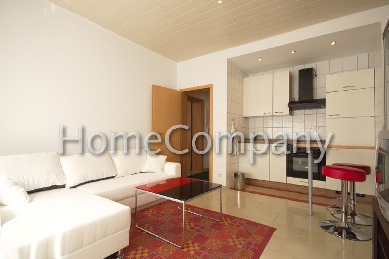 شقة مفروشة بشكل جميل جدًا مع شرفة في مبنى سكني متعدد العائلات بحالة جيدة، شمال الـ CIty – 30b29c6fae3f72b5fb0851e1b63a2876e455d413.jpg