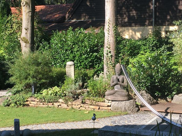 Baldham, Freistehendes Einfamilienhaus in sehr ruhiger Lage – Garten