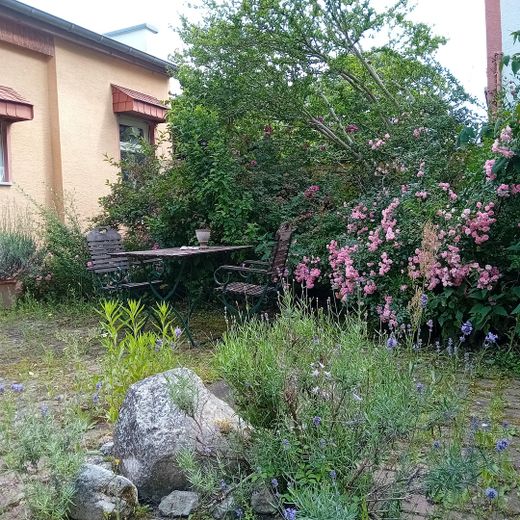 Stilvolle Innenstadtwohung 62 m2 in historischem Wohnhaus, Griesheim-DA – Blick in den Innenhof