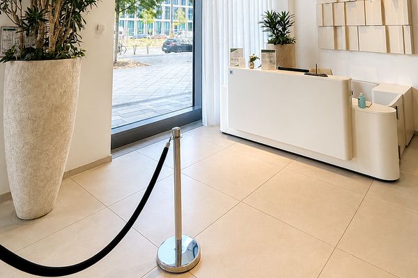 PRÄDIUM Frankfurt में विशेष 3-कमरों वाला पेंटहाउस | 169 m² | स्काईलाइन दृश्य | 18वीं मंजिल