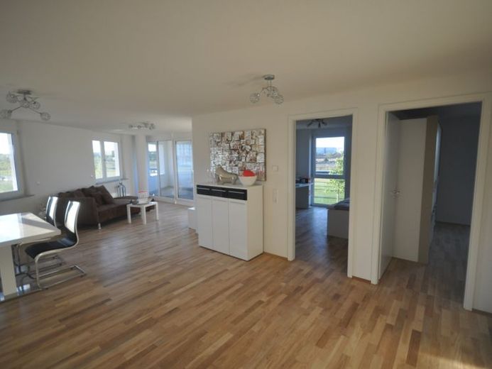 Wohnen mit Seeblick - 3 Zimmer Wohnung im 1. Obergeschoss – Foto 1