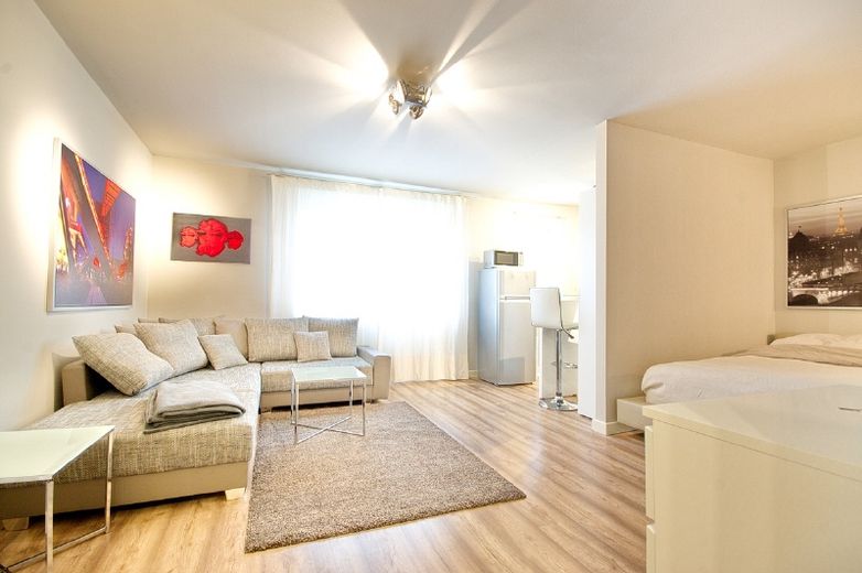 Modern, tastefully furnished apartment with VDSL internet connection located just to the south of Essen city centre. – fa96ae0f8525cbe72764840caa6108837c5717e6.jpg