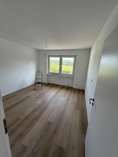 Frisch renovierte 2-Zimmer-Wohnung mit Stellplatz in Bendorf – Foto 2