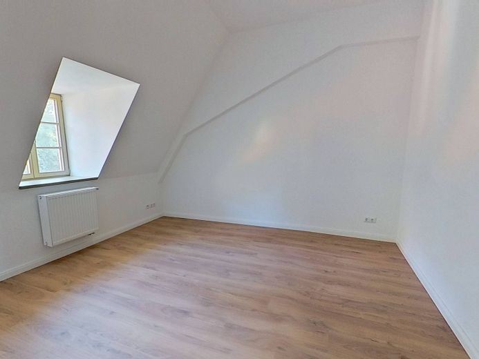 Traumhafte 3-Zi.-Dachgeschosswohnung in historischem Ambiente am Schloss – Ansicht I: Schlafzimmer I