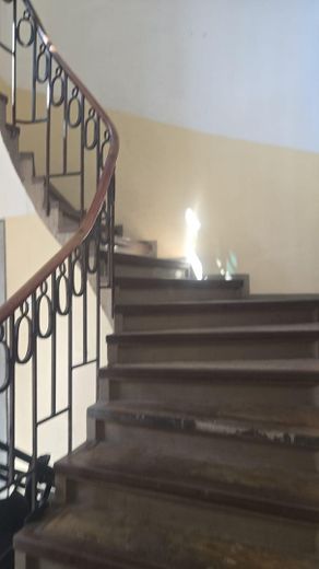 am Herschelplatz: top gepflegte 2 1/2 Zimmer Wohnung im DG – Foto 1