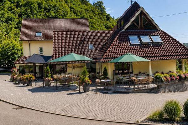 AM WASSERFALL - GASTRONOMIE & WELLNESS